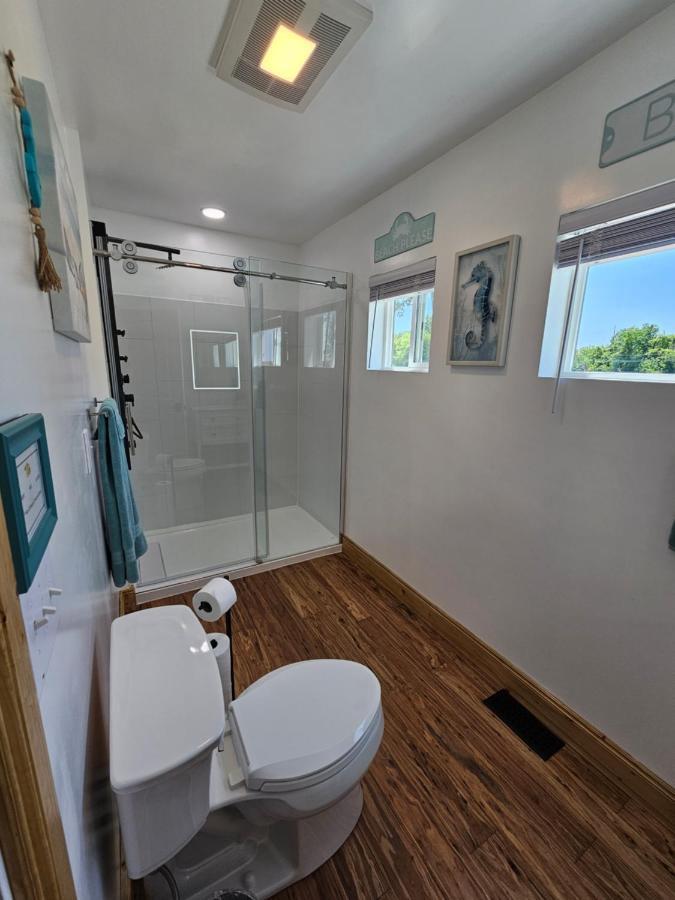 Madison Tree-Top Lake-Front Cottage מראה חיצוני תמונה